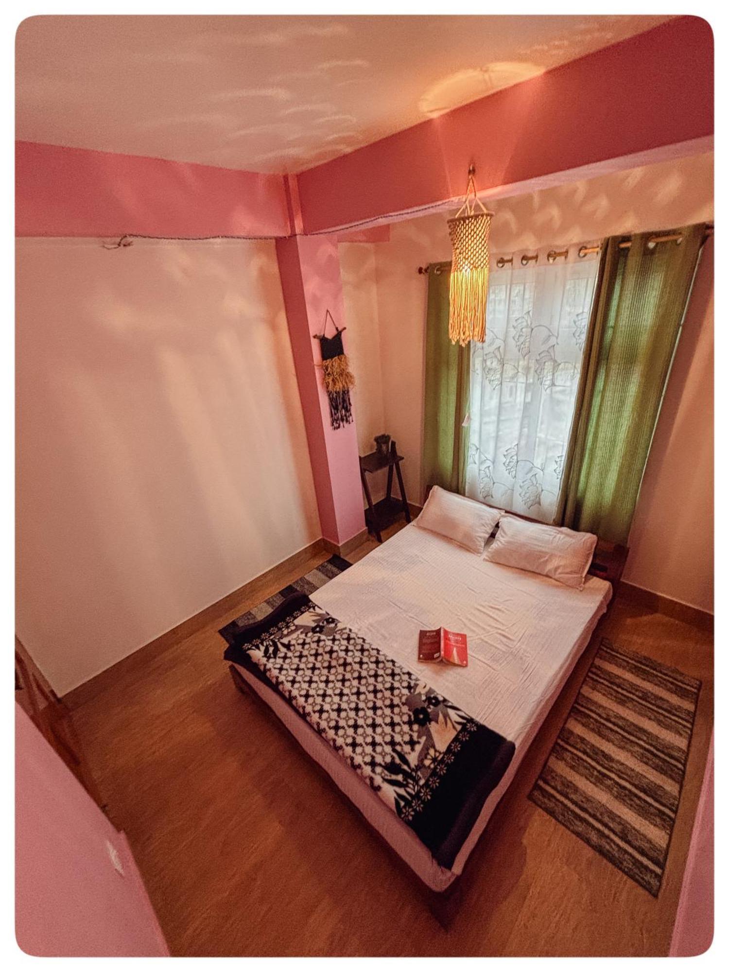 Stargaze Backpackers Shillong Vandrarhem Exteriör bild